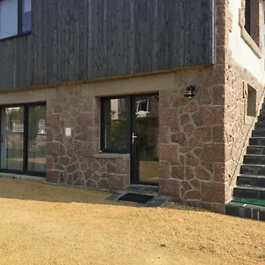 Chez Minh Thu , Perros-Guirec France