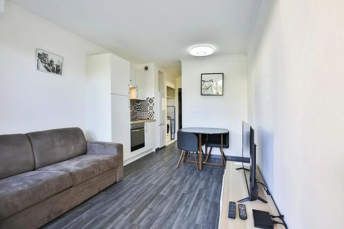 Villa Superbe 2 pièce tout confort , PISCINE /AC/PARKING à Villefranche-sur-Mer