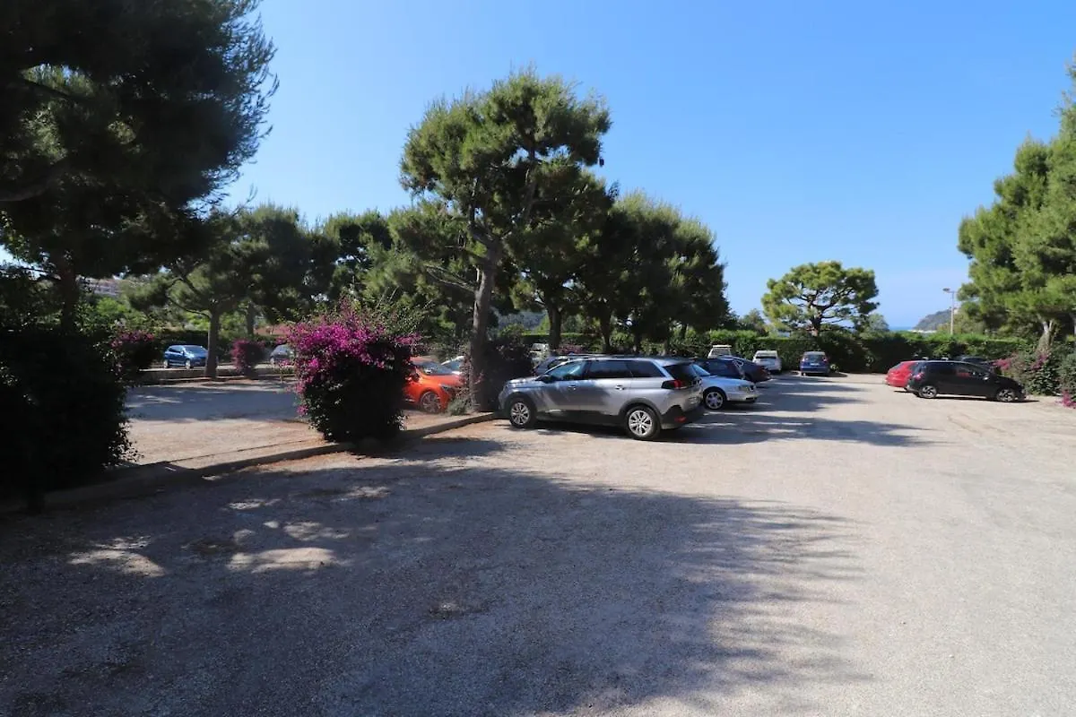 Villa Superbe 2 pièce tout confort , PISCINE /AC/PARKING à Villefranche-sur-Mer 0*,  France